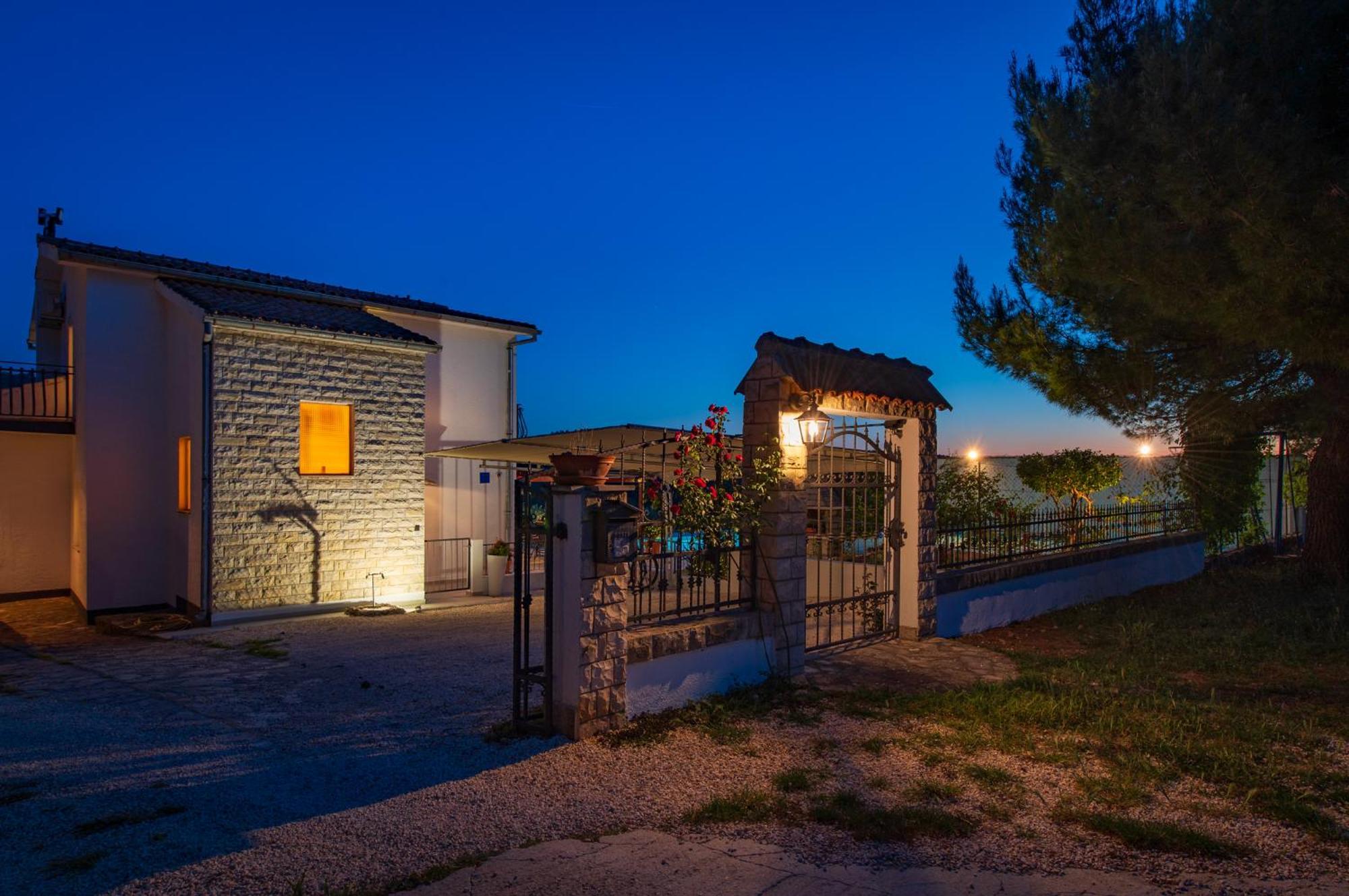 Villa Plenca - Heated Pool ! Szybenik Zewnętrze zdjęcie